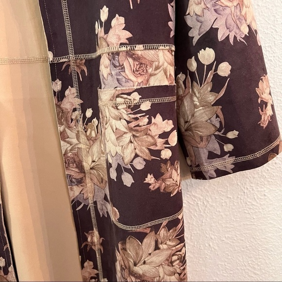 Chelsea & Theodore brown floral open jacket - Picture 5 of 10